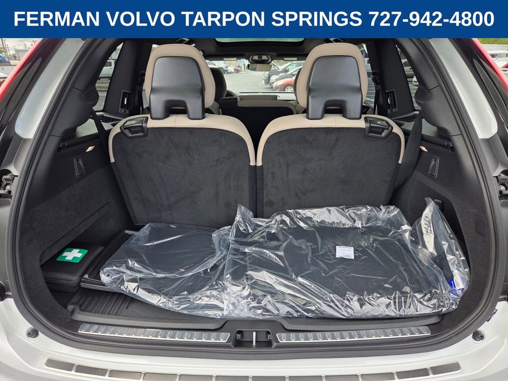 New 2026 Volvo XC90 T8 Plus w/ Protection Package Premier AWD/4WD image 18