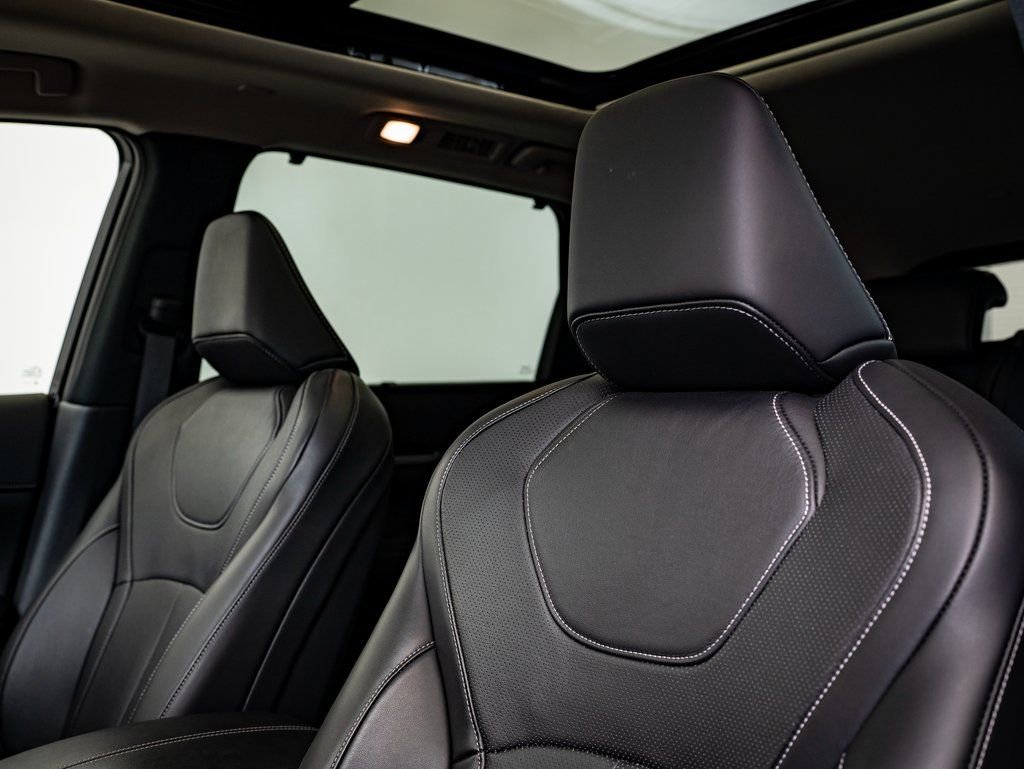 Used 2025 INFINITI QX60 Sensory image 20