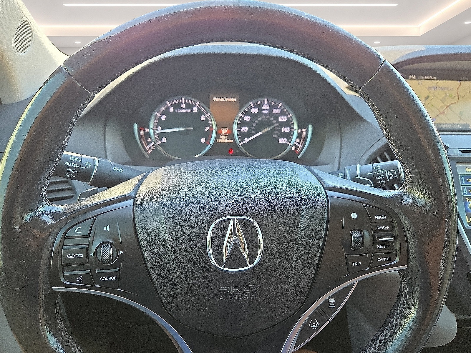 Used 2017 Acura MDX w/ Technology Package AWD/4WD image 4