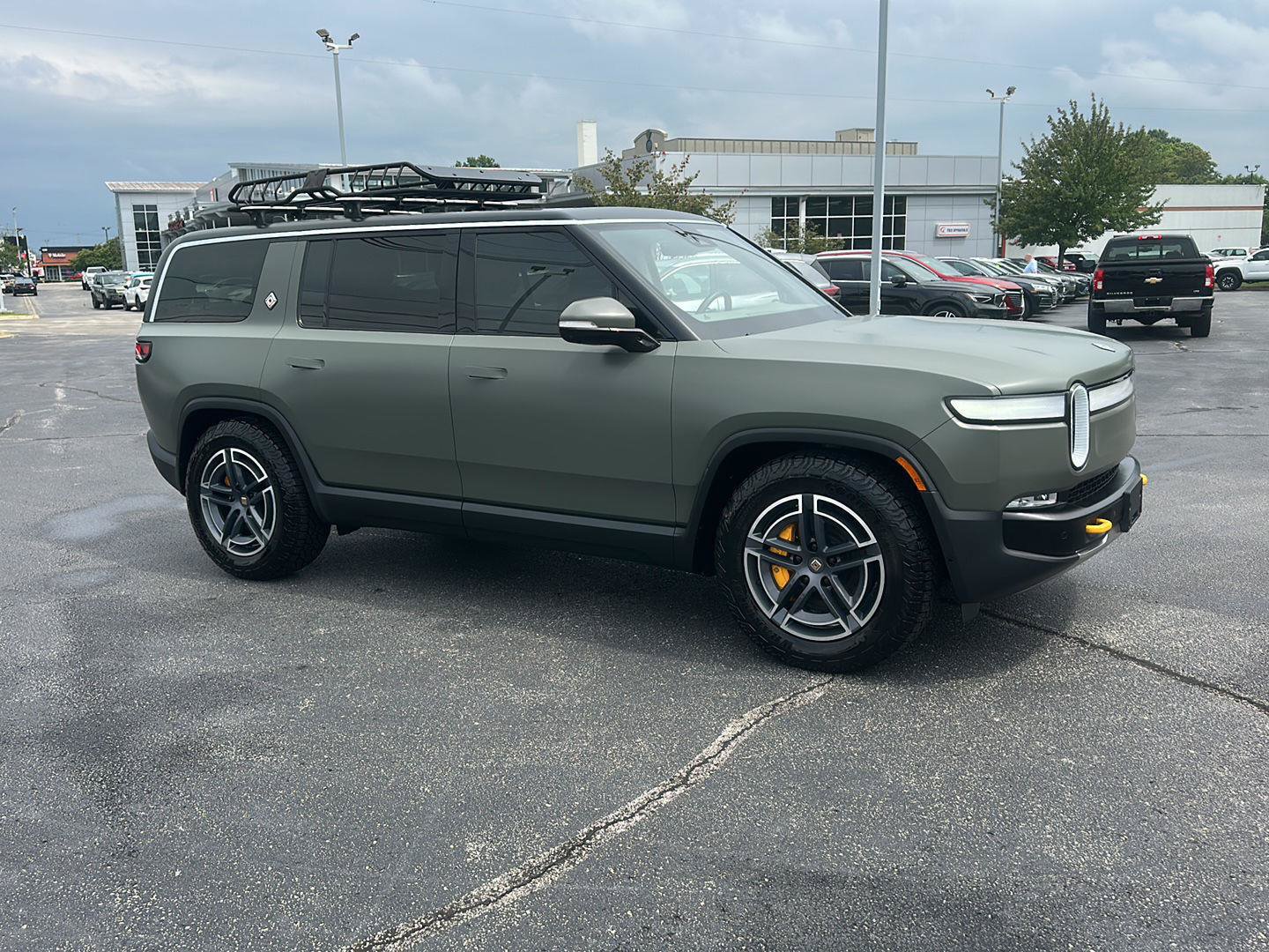 Used 2022 Rivian R1S Launch Edition AWD/4WD image 2