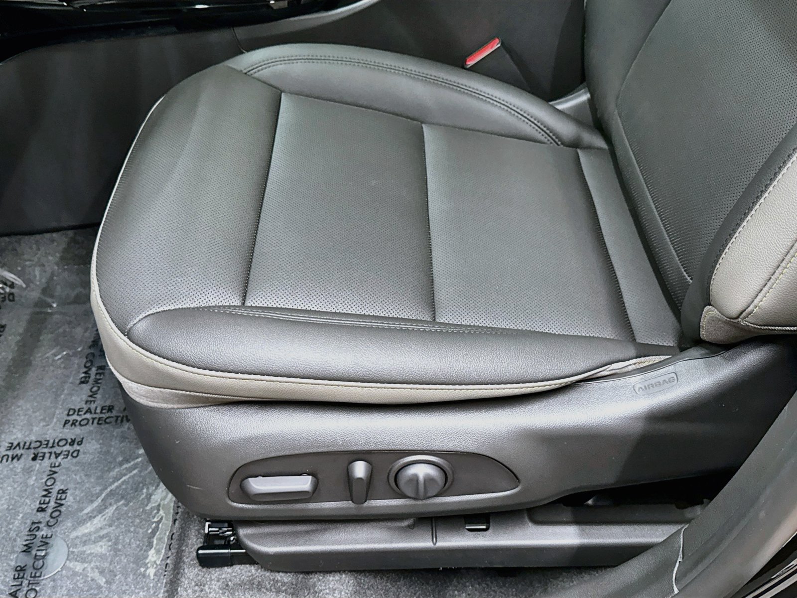 New 2026 Chevrolet Trax ACTIV w/ Sunroof Package FWD image 22