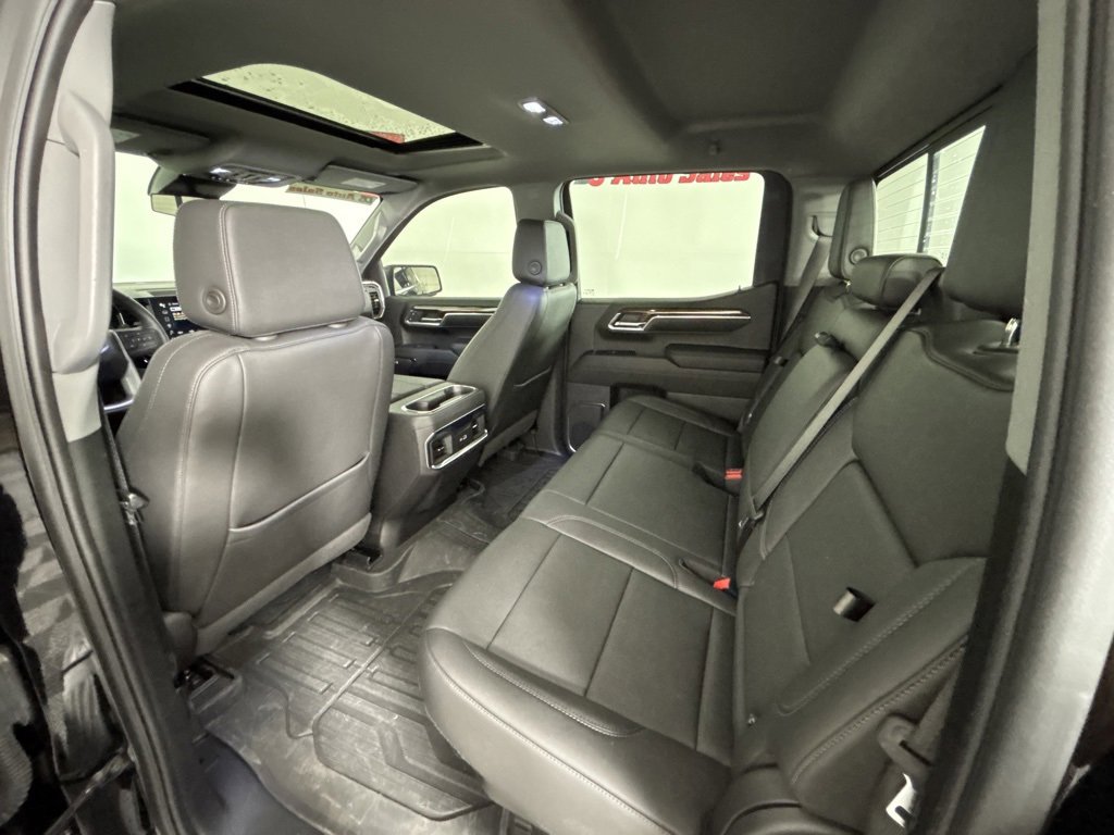 Used 2024 GMC Sierra 1500 Elevation w/ Elevation Premium Package image 43