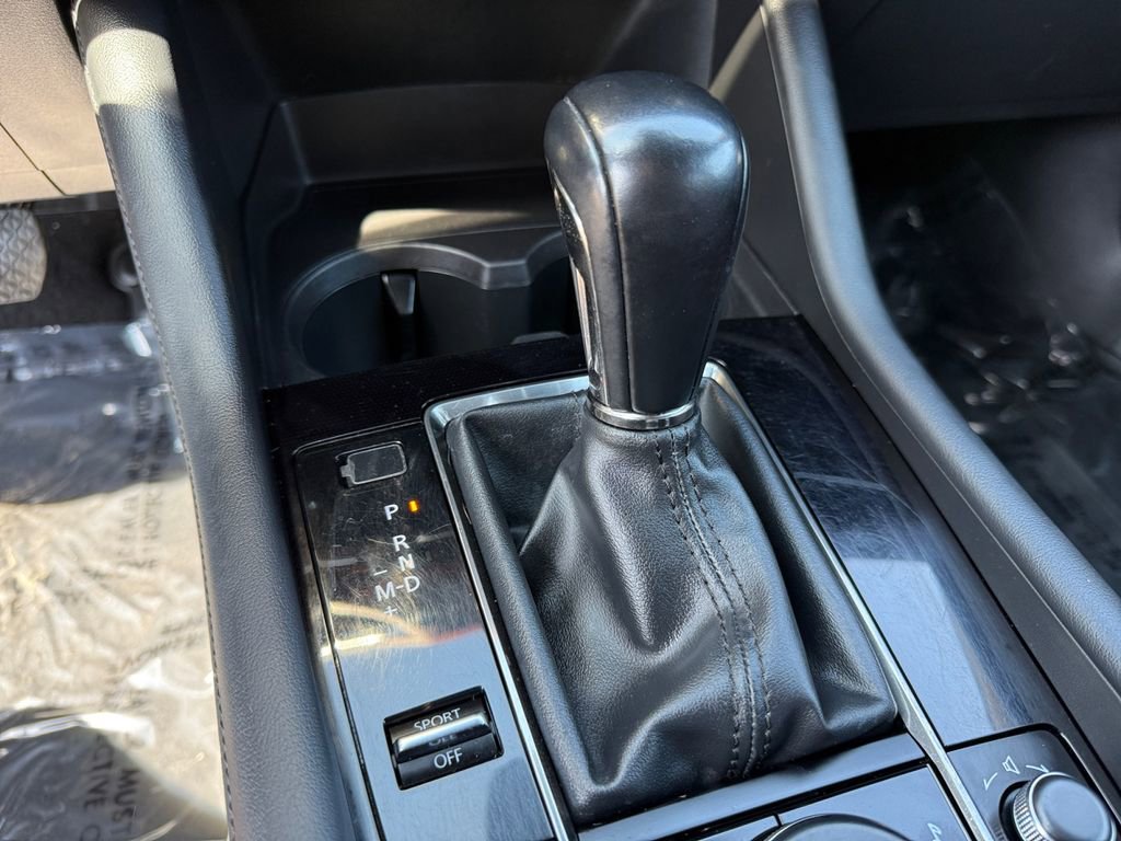 Used 2022 MAZDA MAZDA3 s image 18