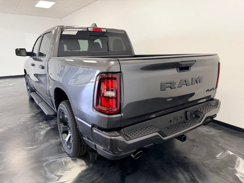 New 2026 RAM 1500 Express AWD/4WD image 23