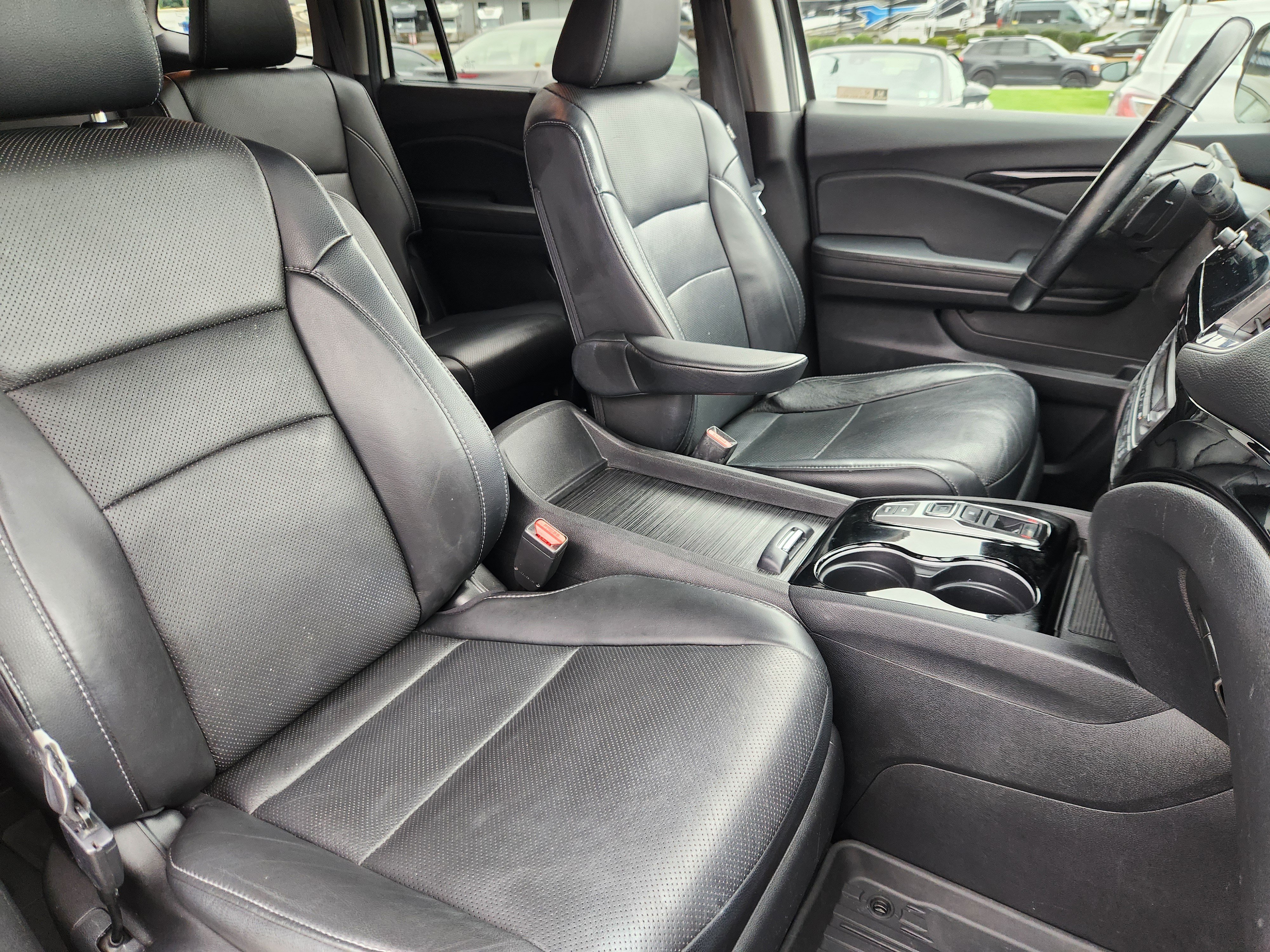 Used 2019 Honda Pilot Elite image 15