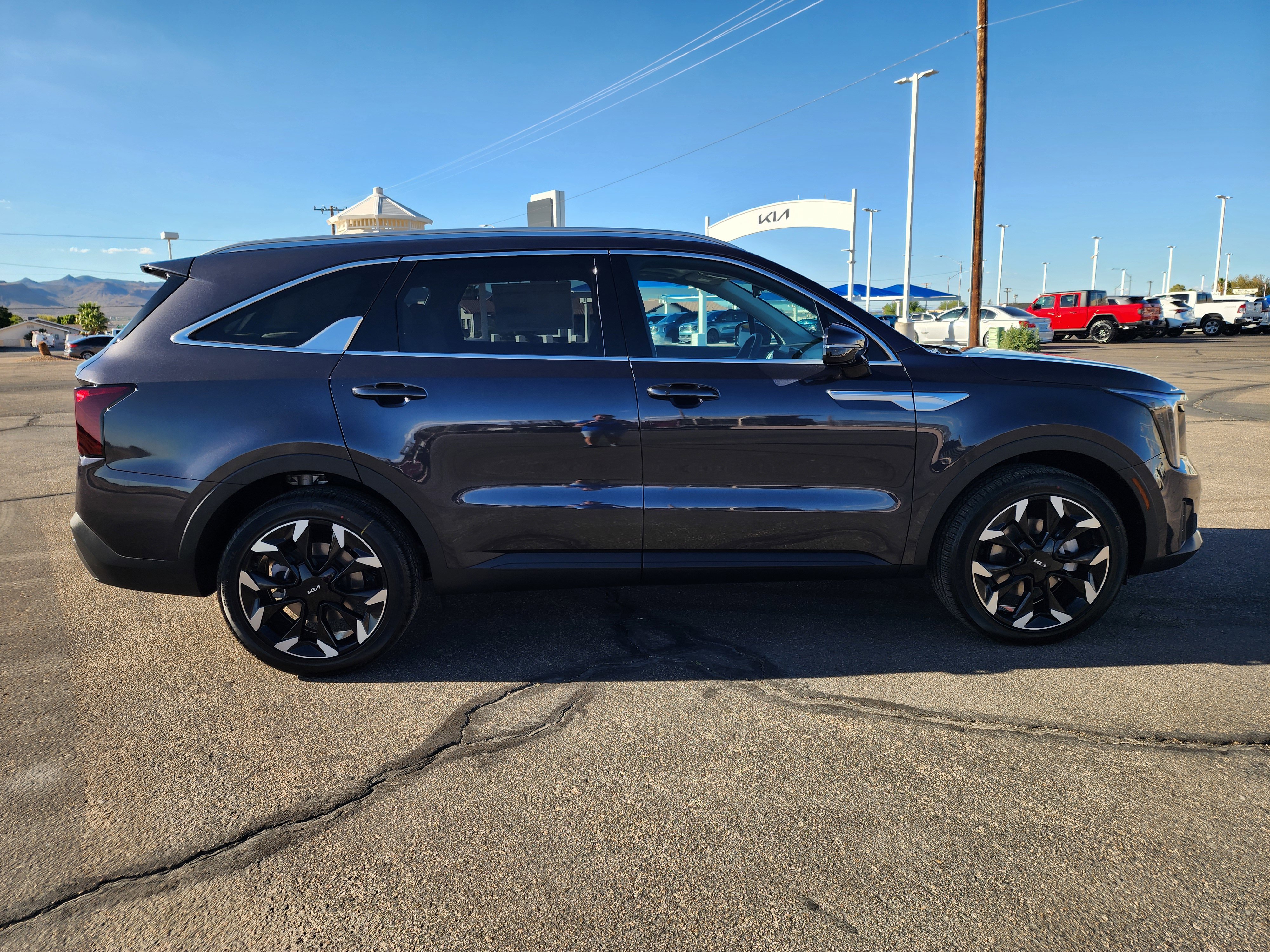 New 2026 Kia Sorento EX image 4