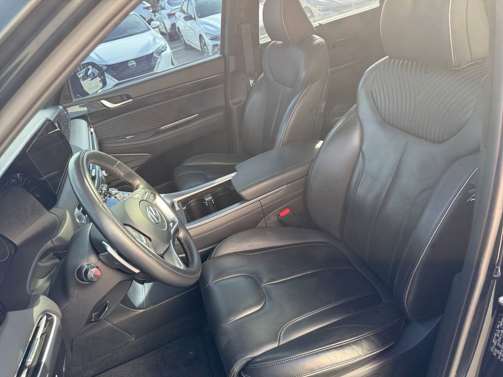 Certified 2023 Hyundai Palisade Calligraphy w/ Cargo Package image 18