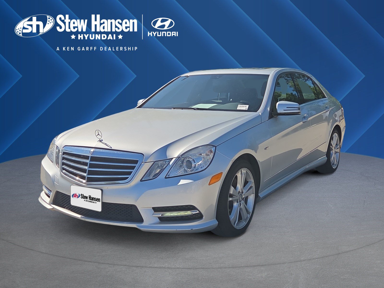 Used 2012 Mercedes-Benz E 350 4MATIC Sedan image 1