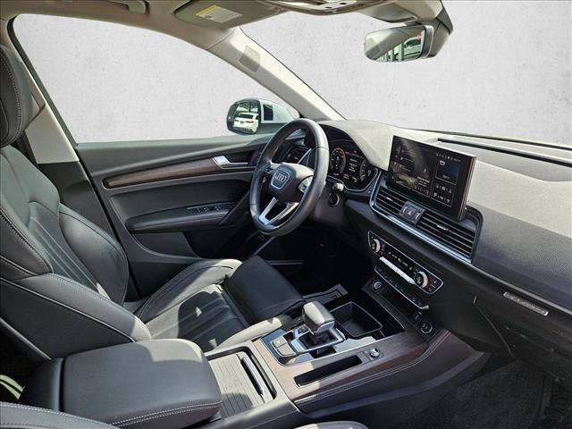 Certified 2024 Audi Q5 e Prestige w/ Prestige Package AWD/4WD image 11