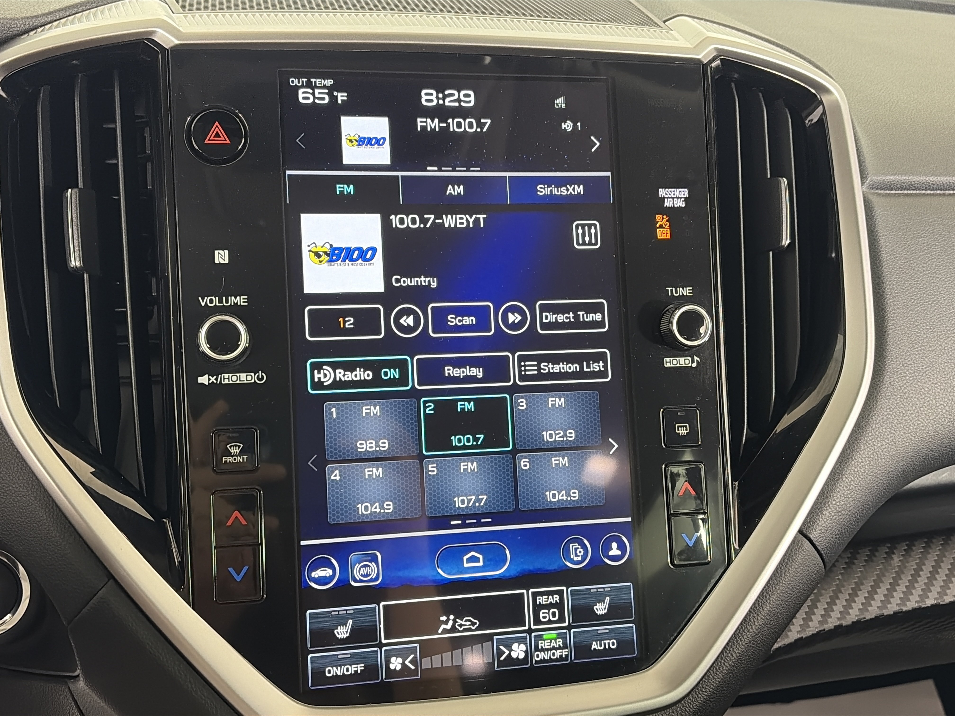 Used 2025 Subaru Ascent Premium AWD/4WD image 17