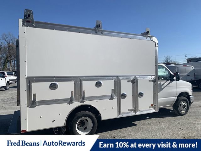 New 2026 Ford E-350 and Econoline 350 Super Duty w/ Power Equipment Group image 4