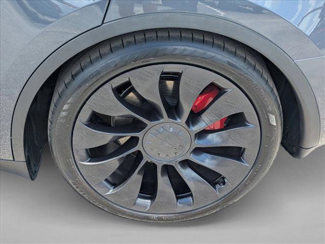 Used 2022 Tesla Model Y Performance AWD/4WD image 26