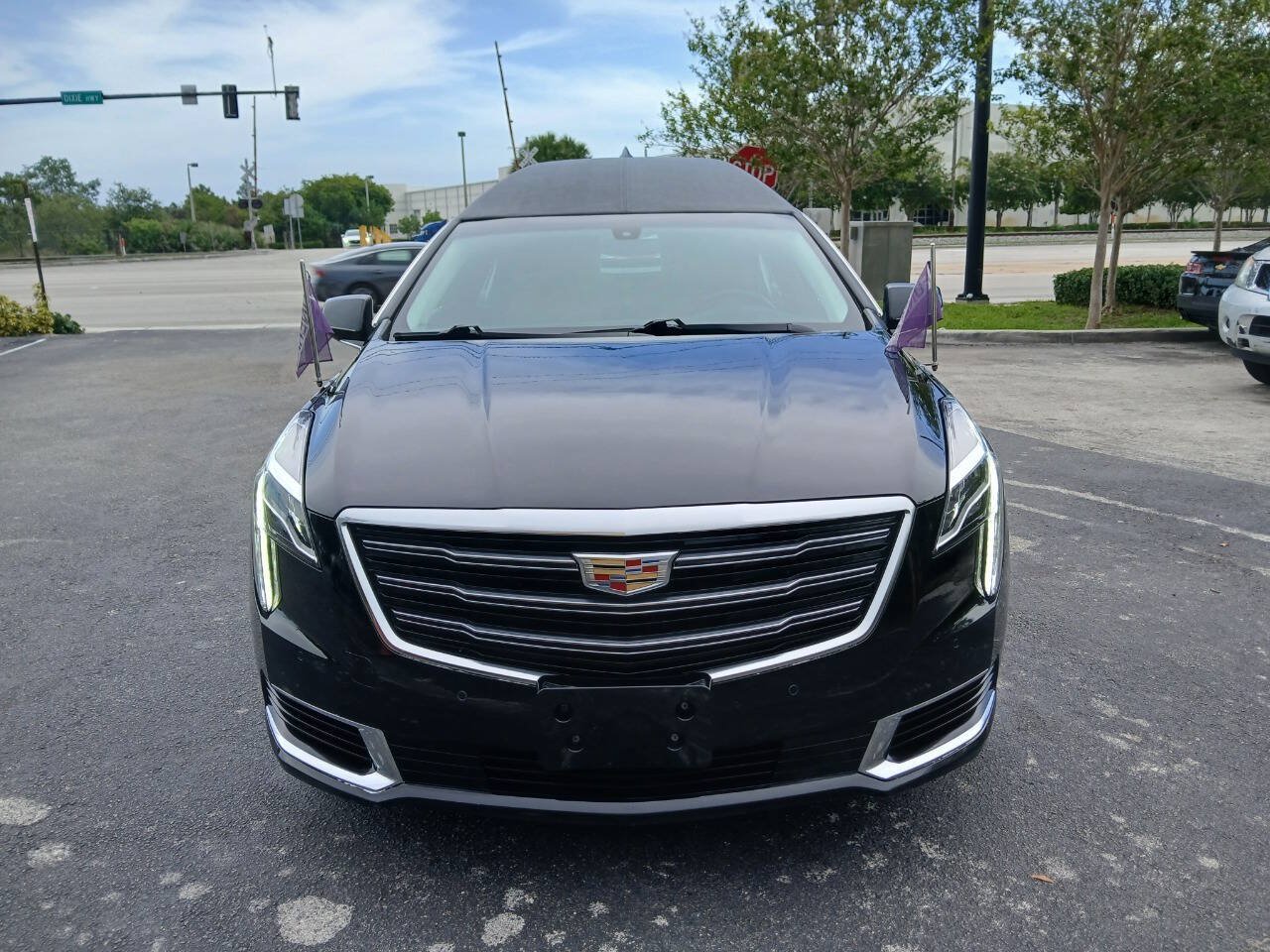 Used 2018 Cadillac XTS FWD image 2