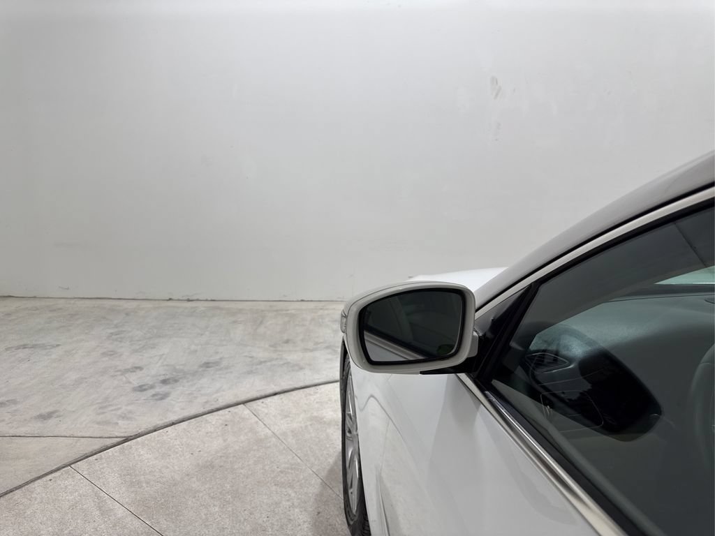 Used 2012 Hyundai Genesis 3.8 w/ Premium Pkg RWD image 25
