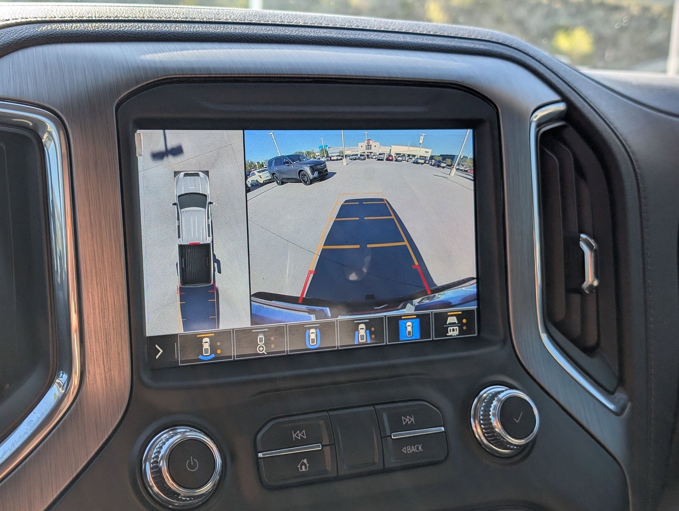 Used 2023 GMC Sierra 3500 Denali w/ Denali Ultimate Package image 21