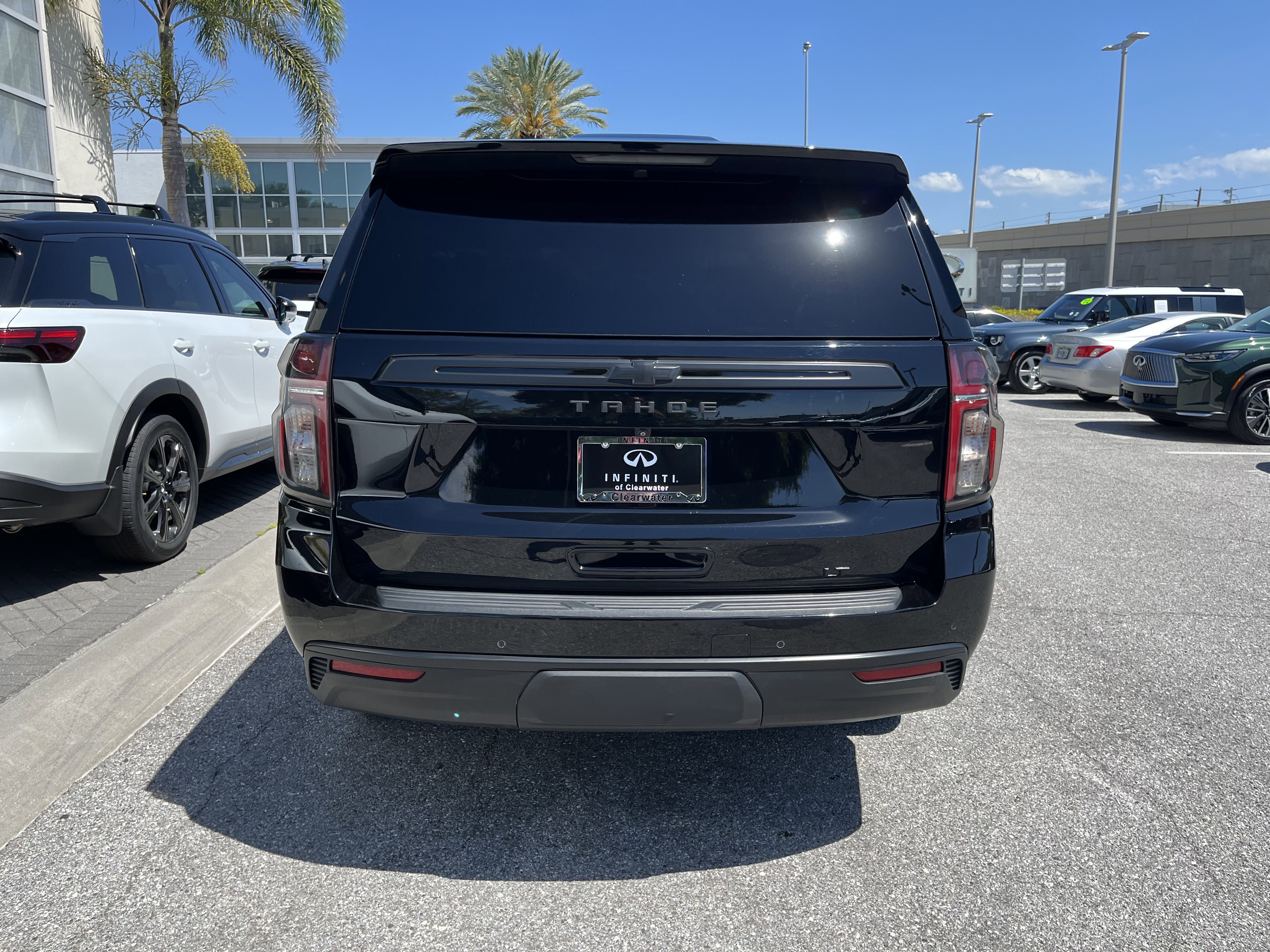 Used 2022 Chevrolet Tahoe LT w/ Luxury Package image 8