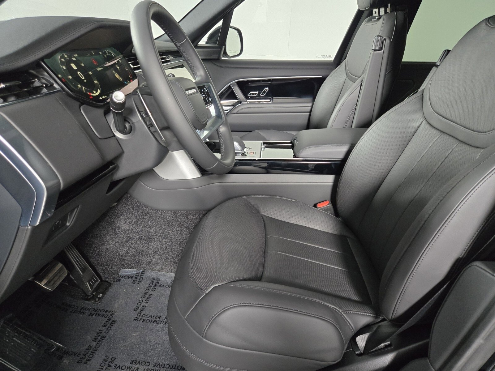 New 2025 Land Rover Range Rover SE image 11