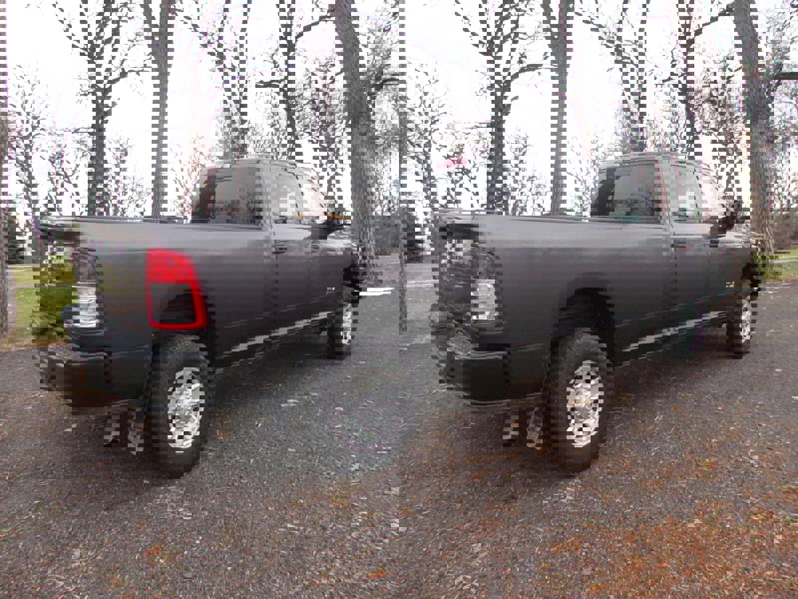 Used 2021 RAM 3500 Tradesman image 3