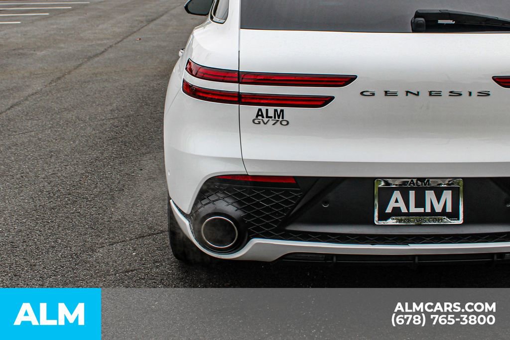 Used 2022 Genesis GV70 3.5T Sport w/ Sport Prestige Package image 12