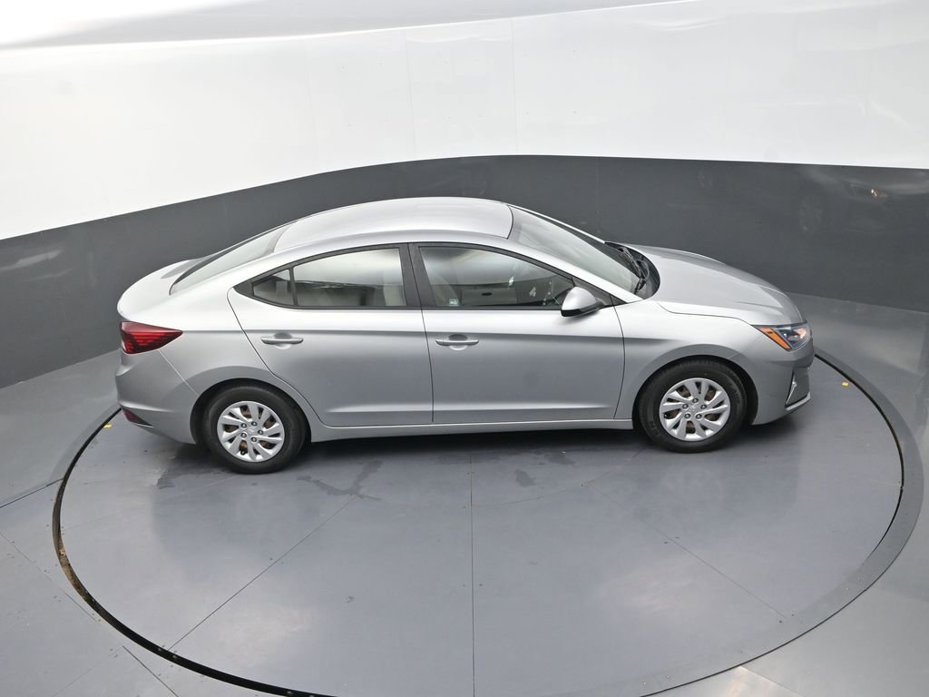 Used 2020 Hyundai Elantra SE FWD image 22