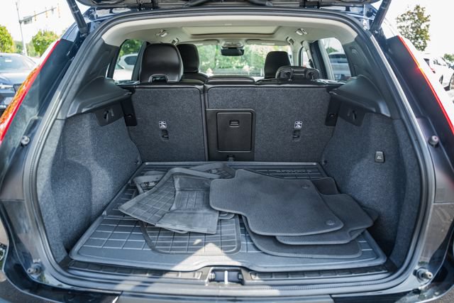 Certified 2023 Volvo XC40 B5 Plus w/ Protection Package Premier AWD/4WD image 10