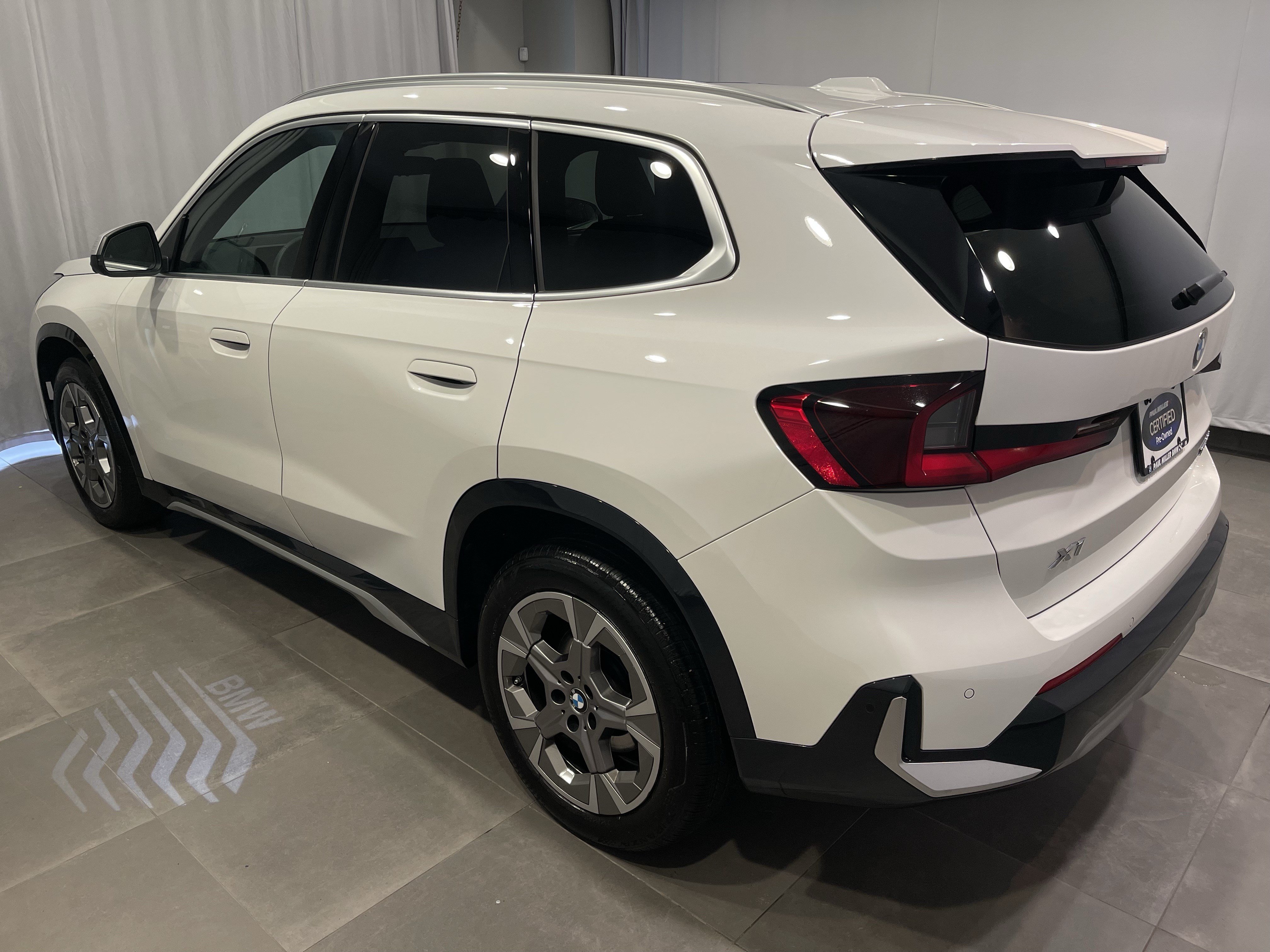 Used 2024 BMW X1 xDrive28i w/ Technology Package AWD/4WD image 4