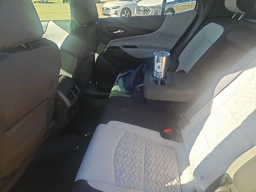 Used 2024 Chevrolet Equinox LS w/ LS Convenience Package image 4