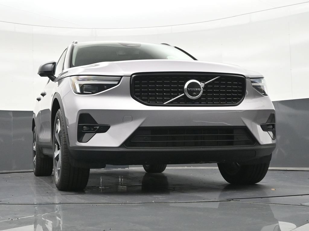 New 2026 Volvo XC40 B5 Plus w/ Climate Package AWD/4WD image 27