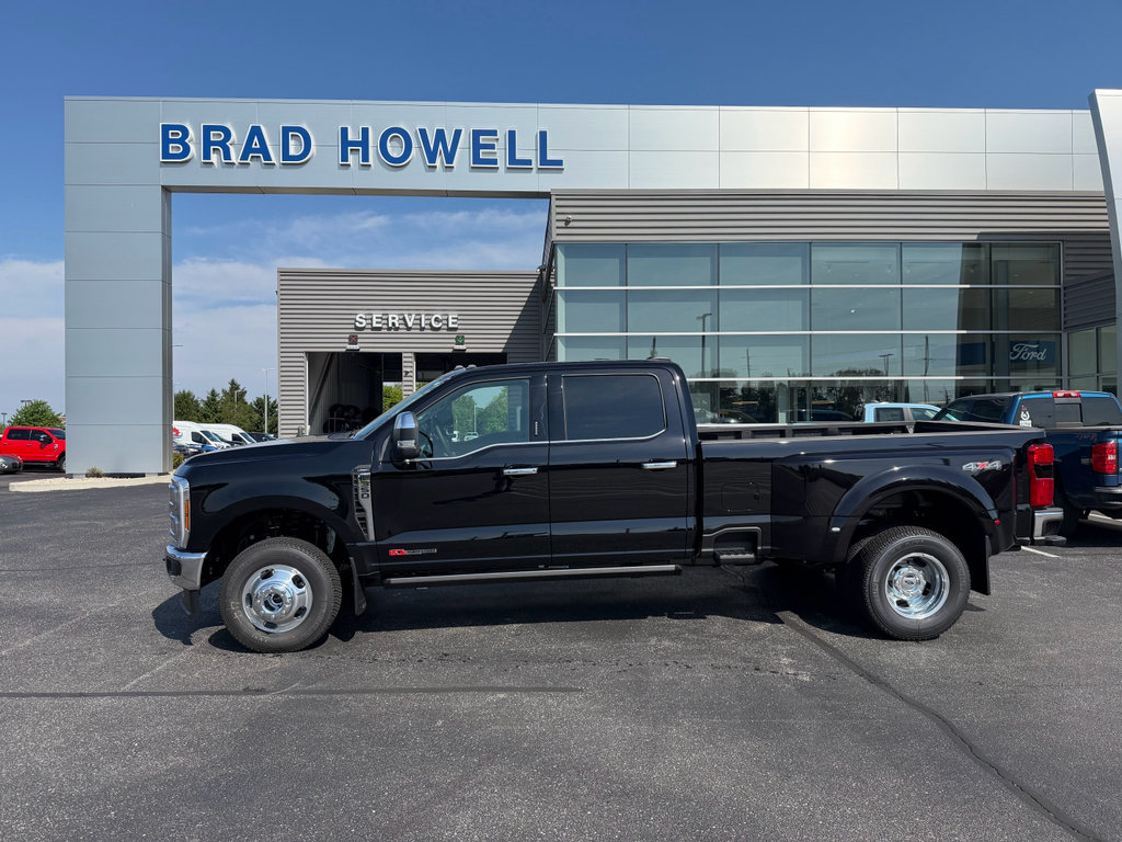 New 2026 Ford F350 Lariat w/ Lariat Ultimate Package