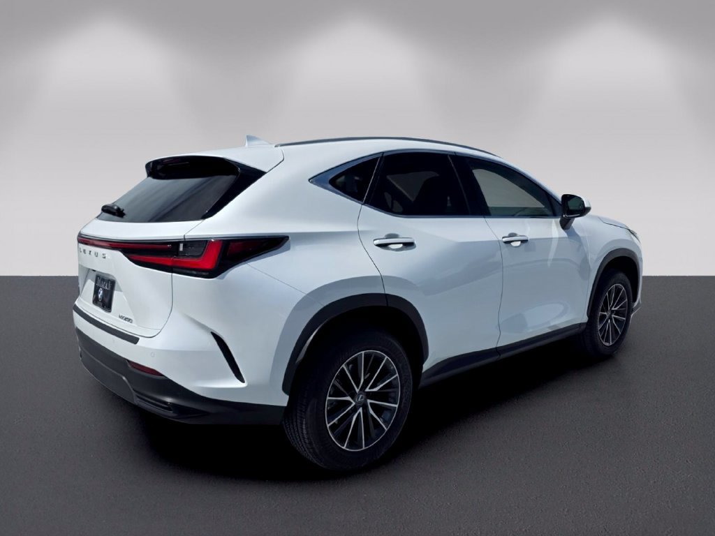 Used 2025 Lexus NX 250 FWD w/ Accessory Package (Z2) image 4