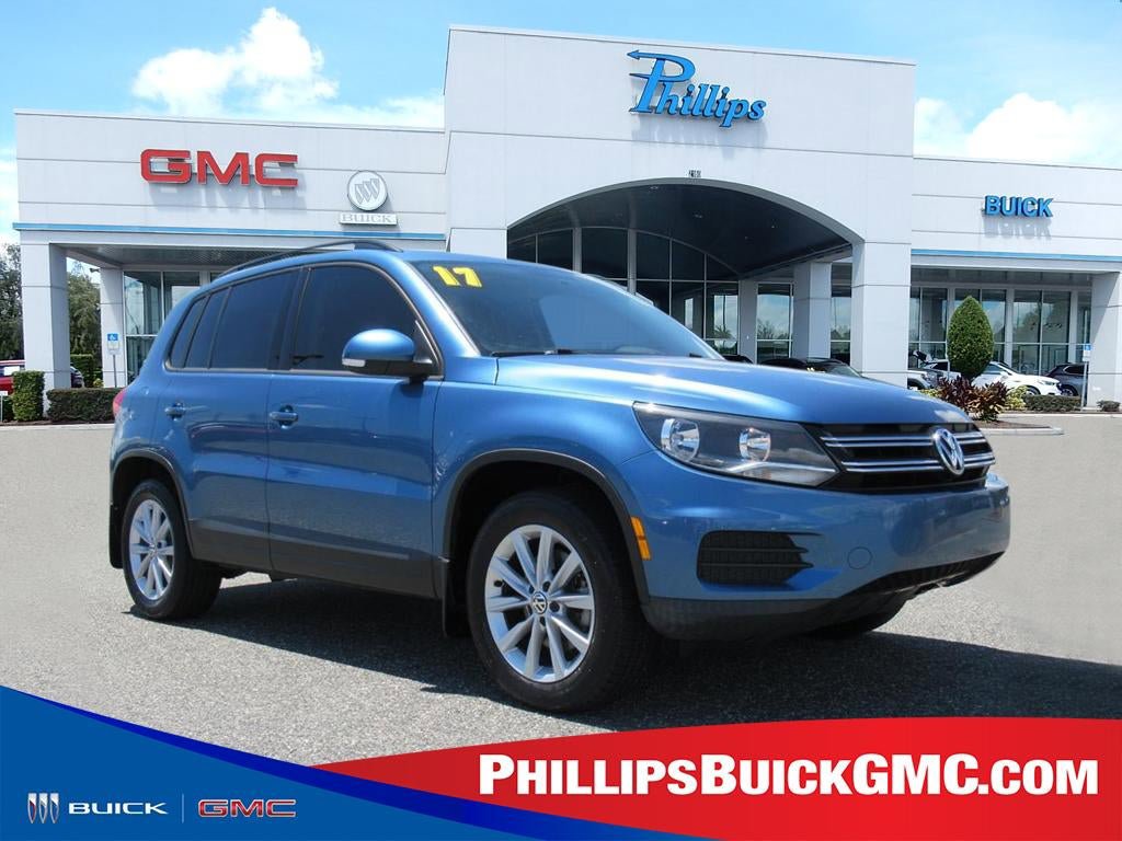 Used 2017 Volkswagen Tiguan Limited w/ Premium Package FWD image 1