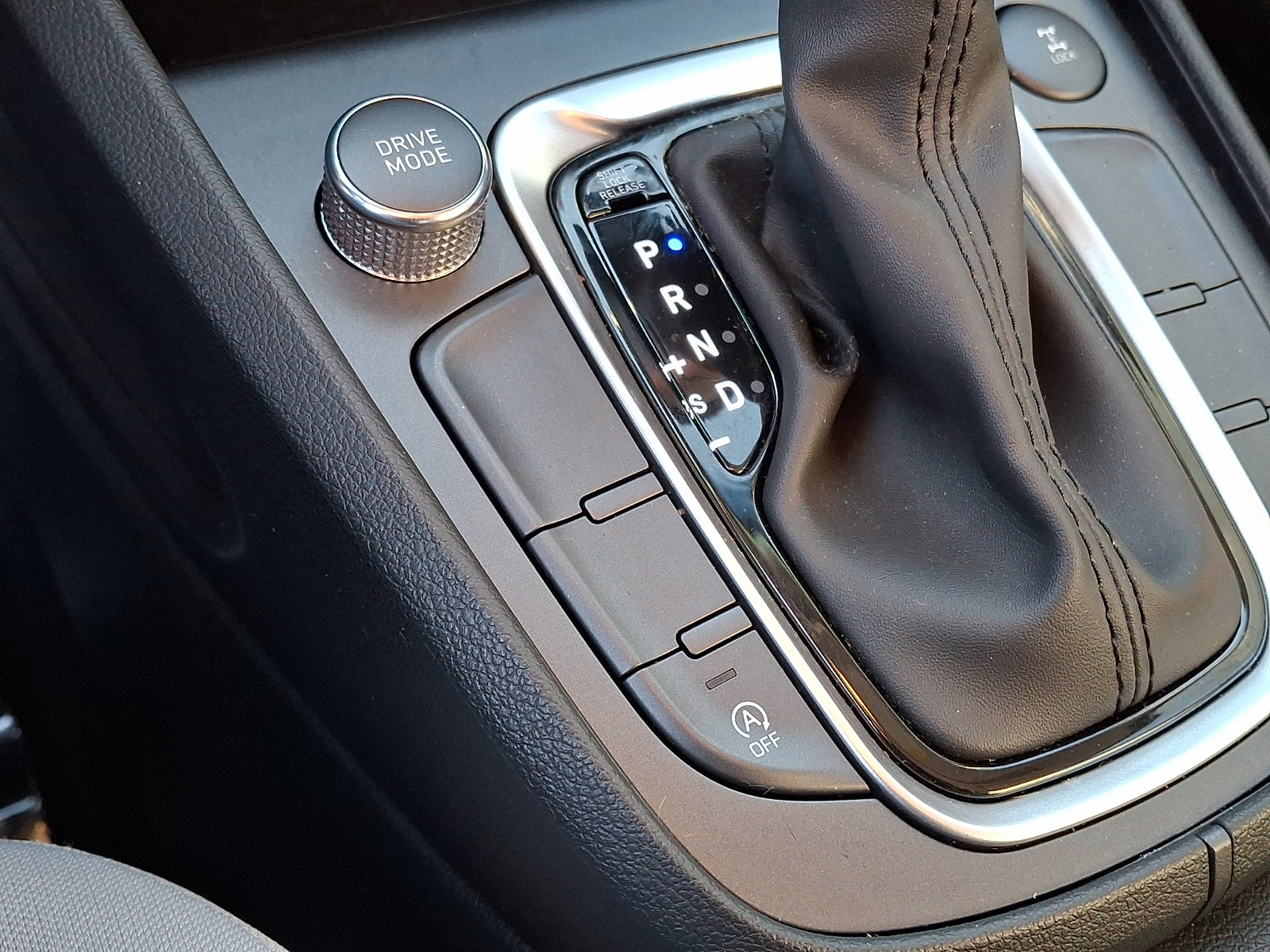 Certified 2023 Hyundai Kona SE AWD/4WD image 25