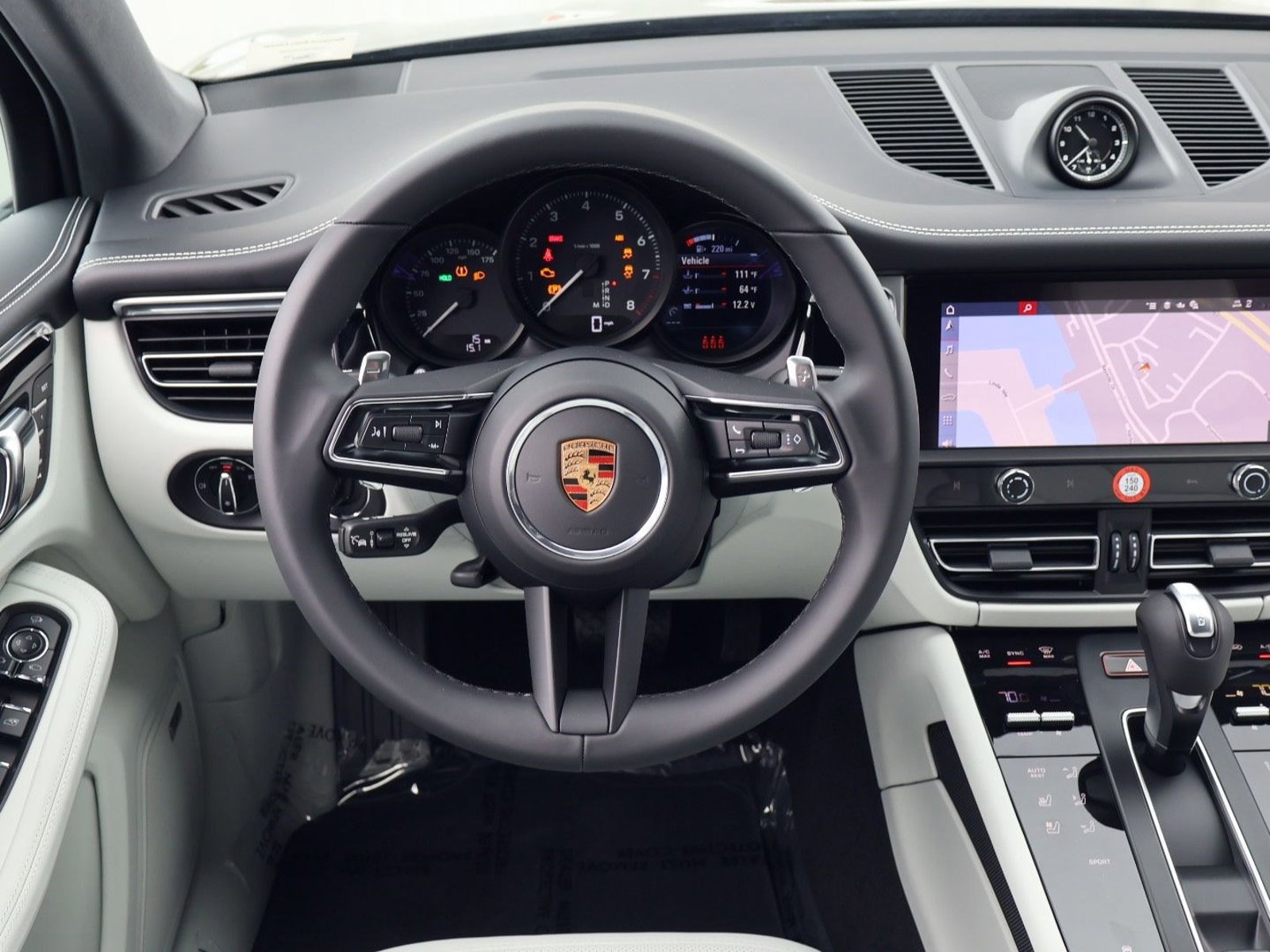 New 2026 Porsche Macan AWD/4WD image 15
