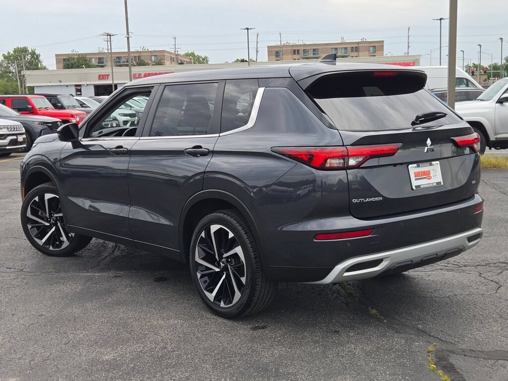 Used 2024 Mitsubishi Outlander SE AWD/4WD image 23