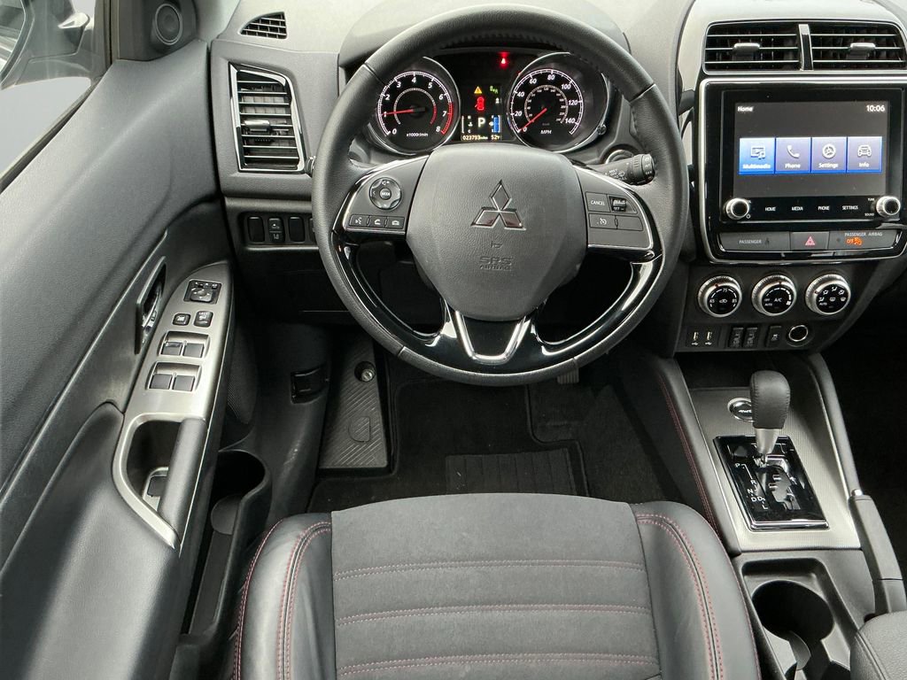 Used 2024 Mitsubishi Outlander Sport SE image 3