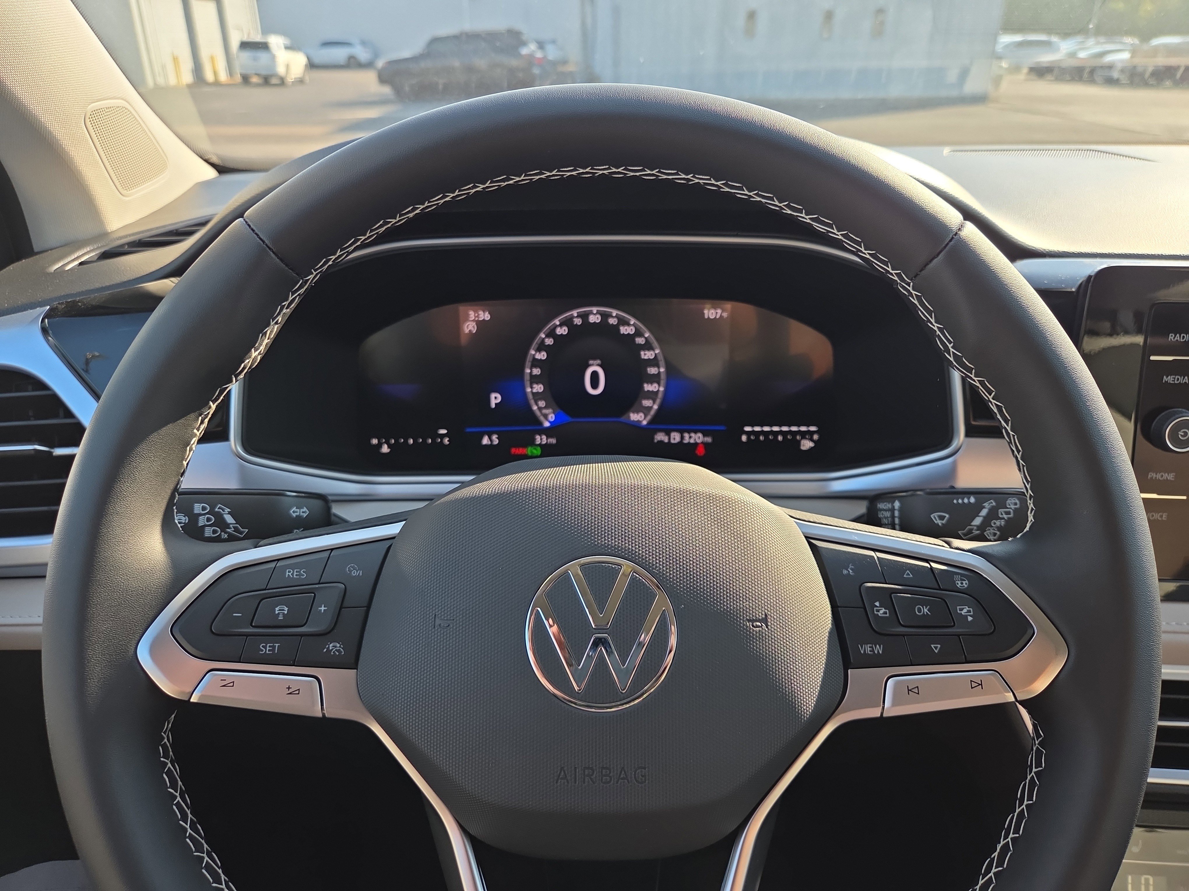 New 2025 Volkswagen Taos SE image 9