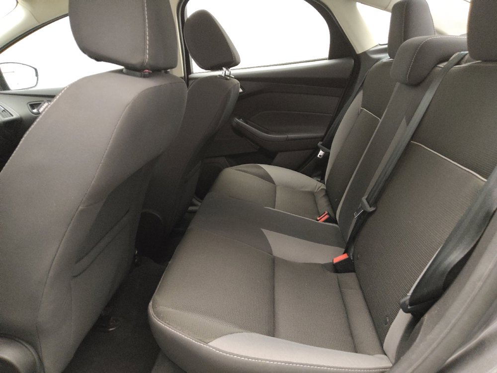 Used 2014 Ford Focus SE image 18