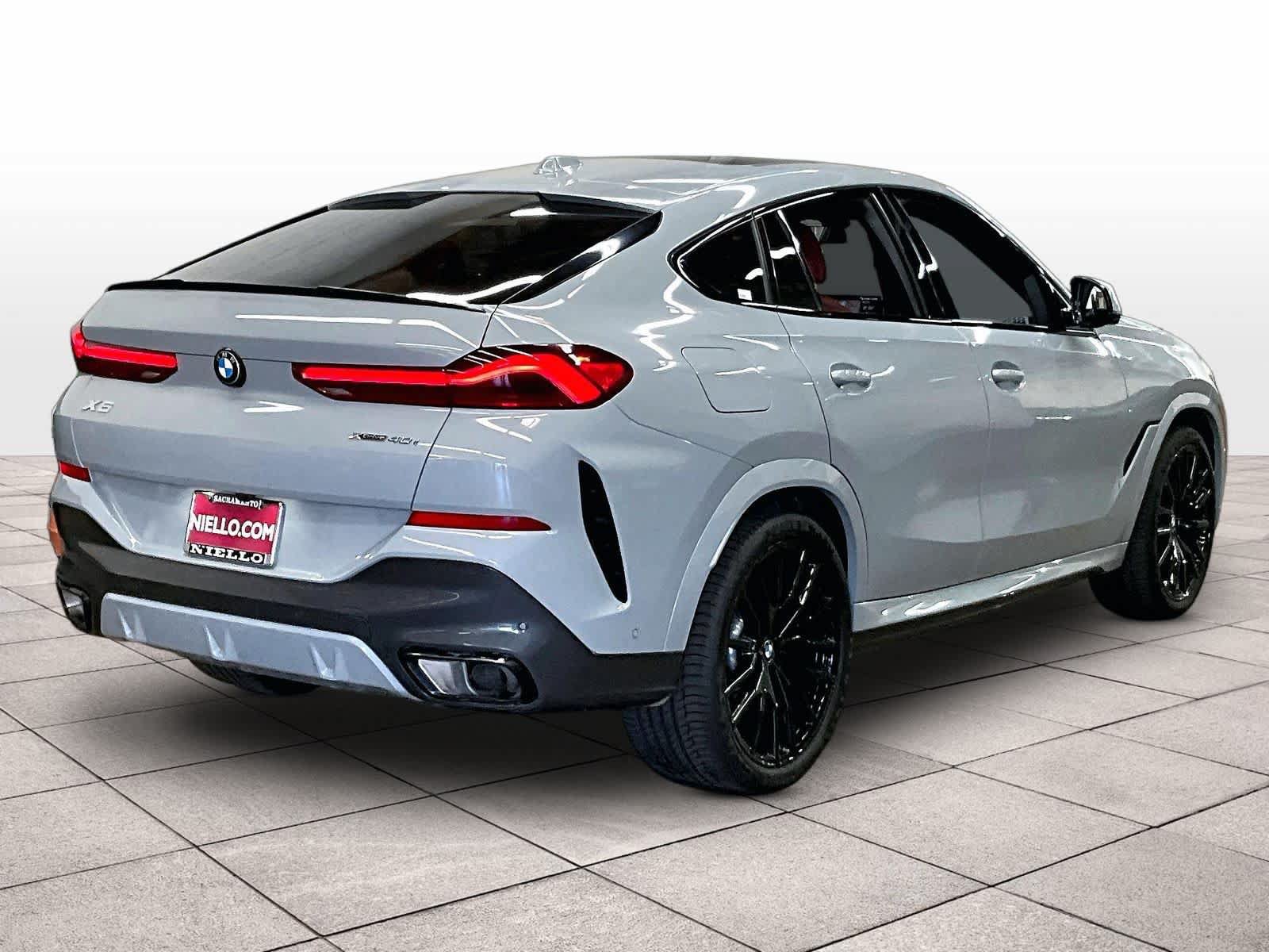 Used 2024 BMW X6 xDrive40i w/ Premium Package AWD/4WD image 15