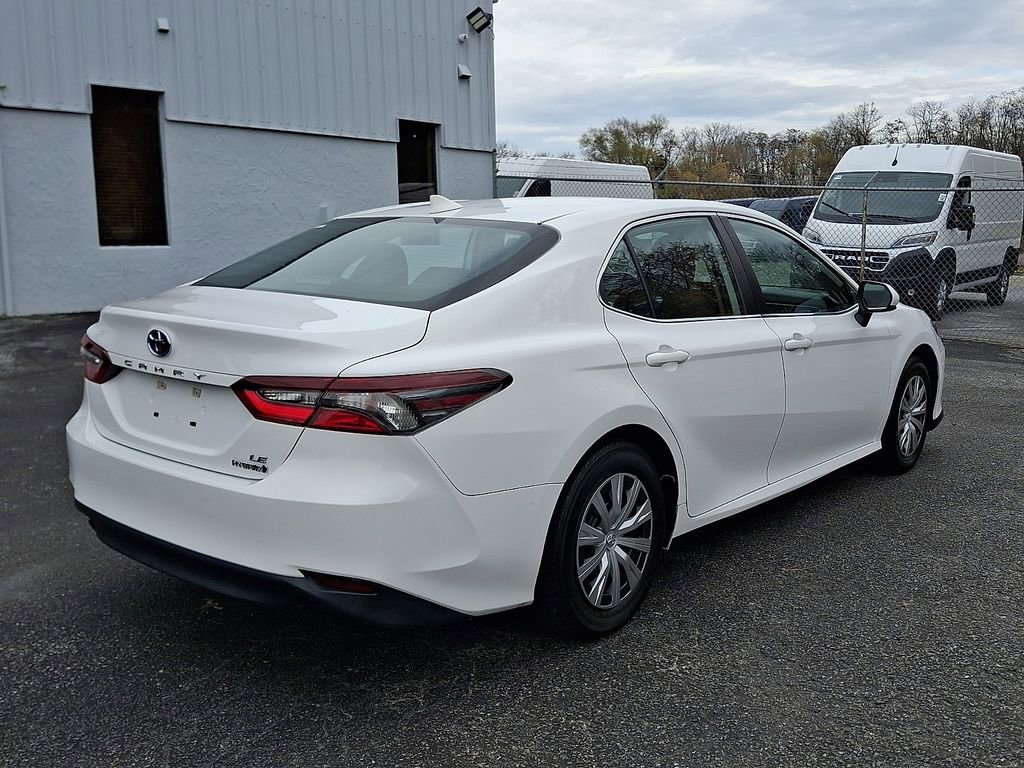 Used 2022 Toyota Camry LE image 6