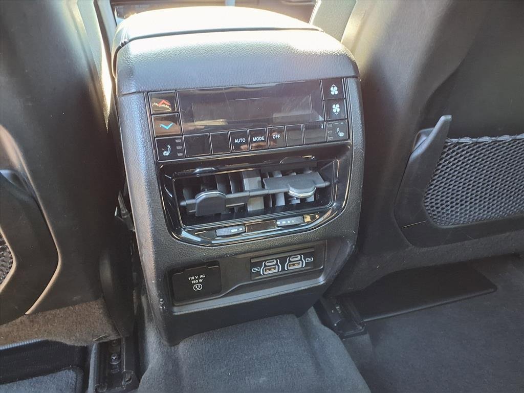 Used 2021 Jeep Grand Cherokee L Overland image 17