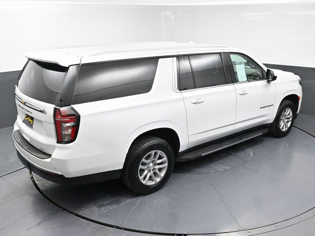 Used 2023 Chevrolet Suburban LT image 46