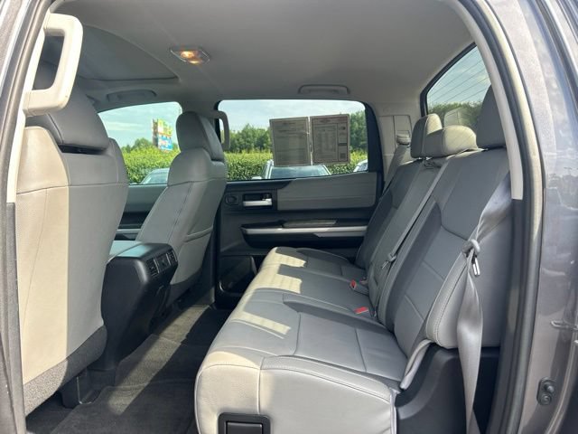 Used 2019 Toyota Tundra Limited w/ Limited Premium Package AWD/4WD image 17