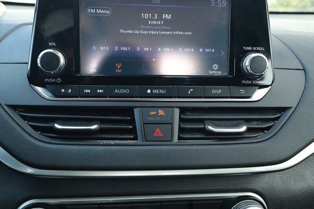 Used 2022 Nissan Altima 2.5 S FWD image 18
