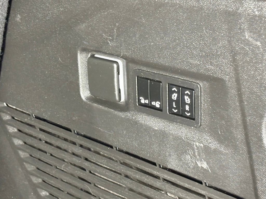 Used 2022 Chevrolet Tahoe RST w/ Luxury Package image 49