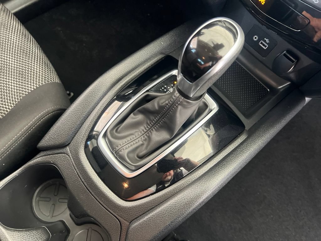 Used 2022 Nissan Rogue Sport SV AWD/4WD image 23