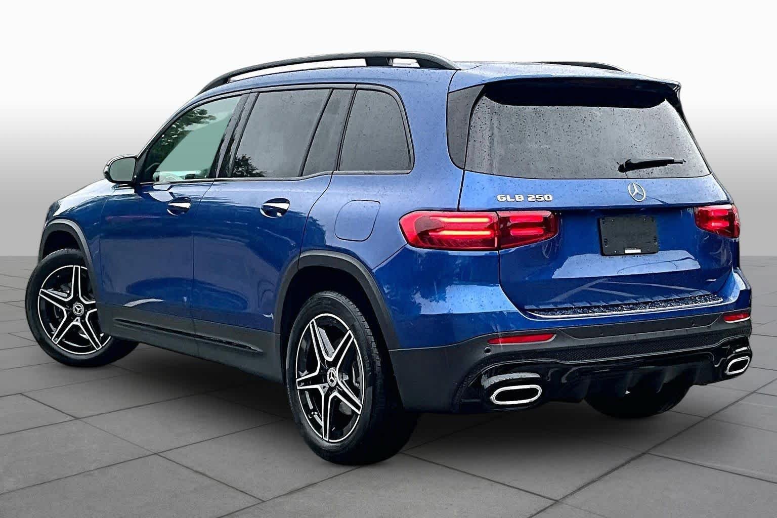 Certified 2024 Mercedes-Benz GLB 250 image 24