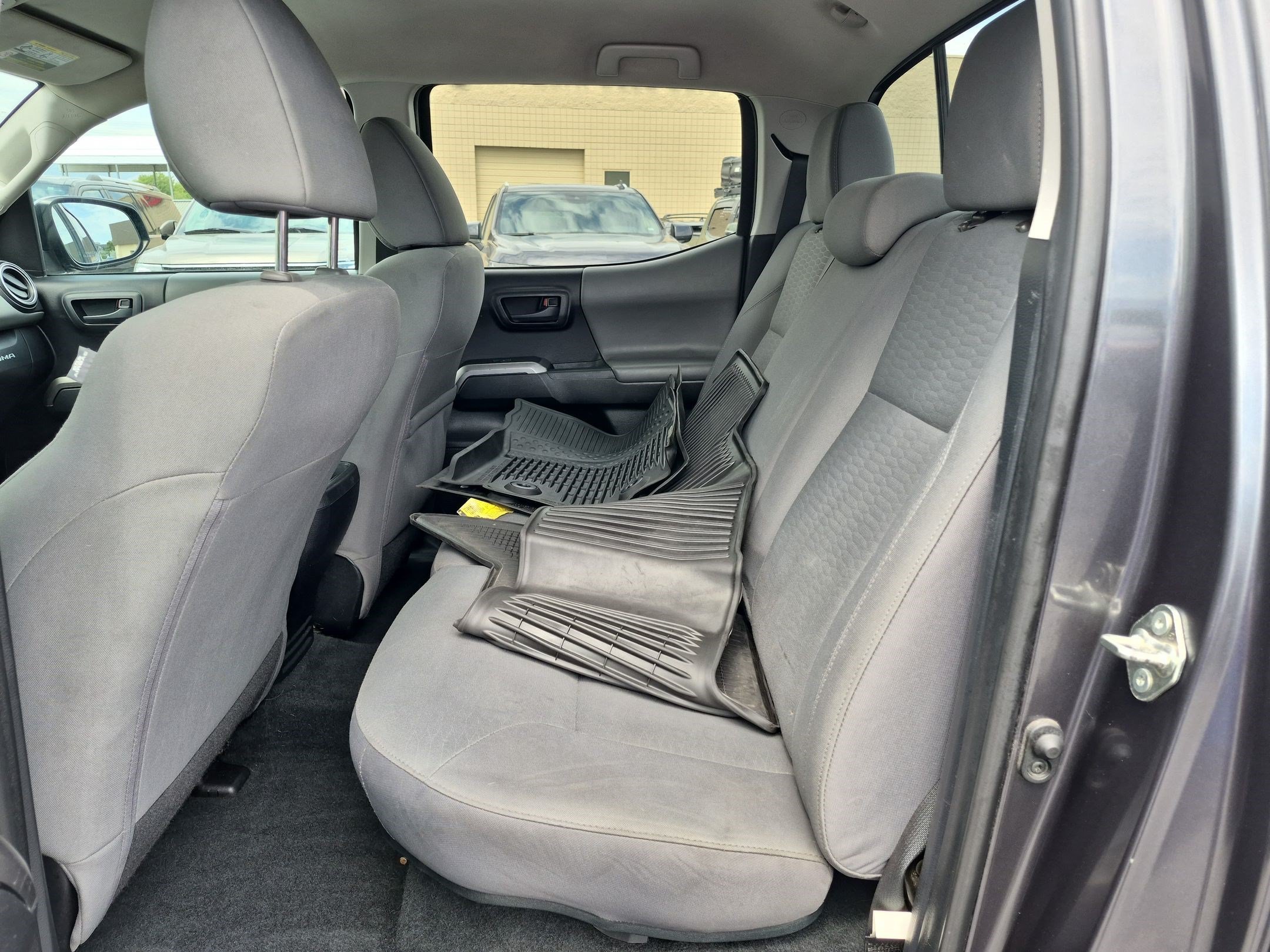 Used 2019 Toyota Tacoma SR5 AWD/4WD image 27