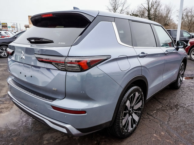 New 2026 Mitsubishi Outlander SE AWD/4WD image 6