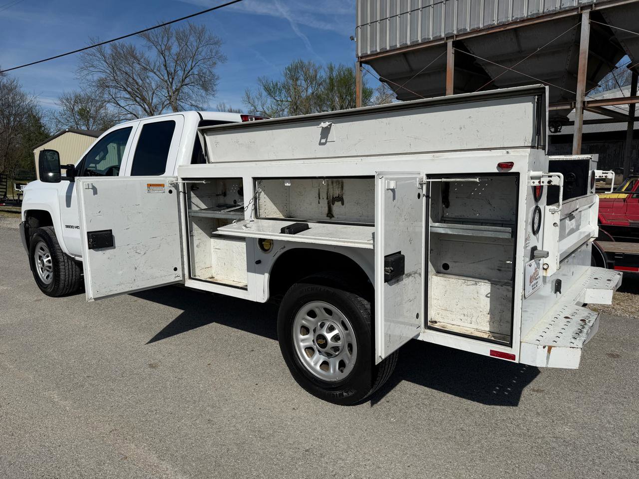 Used 2016 Chevrolet Silverado 3500 W/T image 4