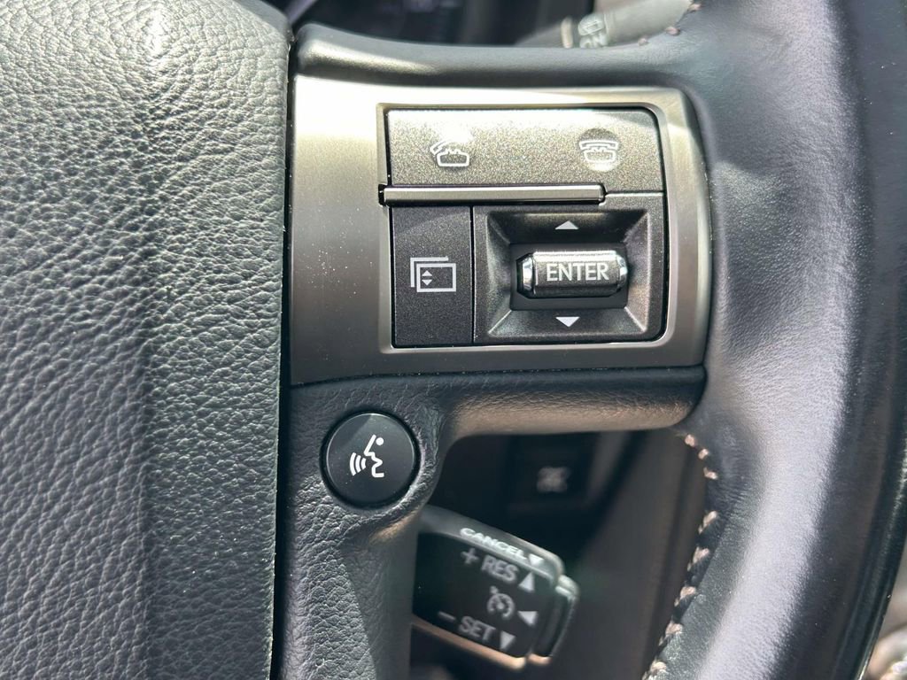 Used 2015 Lexus GX 460 w/ Premium Package image 22